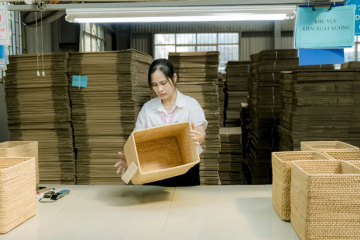 How Phu Minh Controls Moisture in Rattan & Bamboo Products Exported to Cold Climates: The Science Behind Zero-Mold Supply Chains